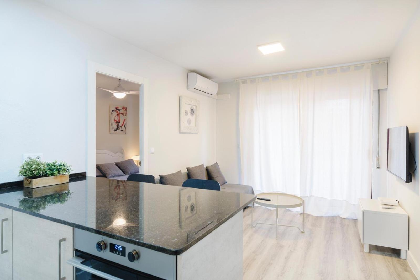 Apartamento Primera Linea De Playa 푸엔히롤라 외부 사진